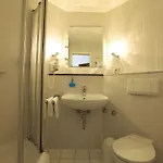 - Alte Seemannsheim Hotel