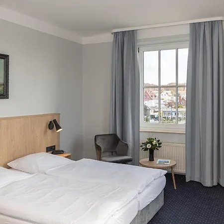 Hotell Kurhotel Sassnitz 3*
