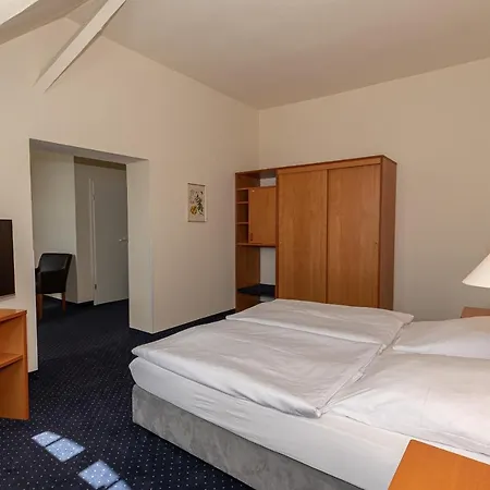 - Alte Seemannsheim Hotel Sassnitz