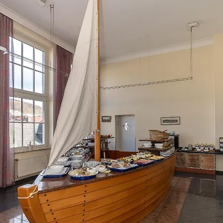 Kurhotel Sassnitz Hotel 3*