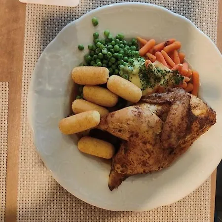 - Alte Seemannsheim Hotel