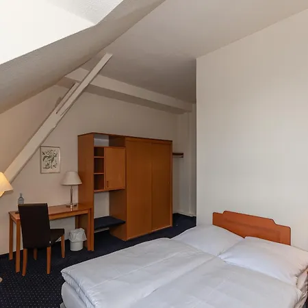 - Alte Seemannsheim Hotel