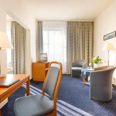 - Alte Seemannsheim Hotel 3*